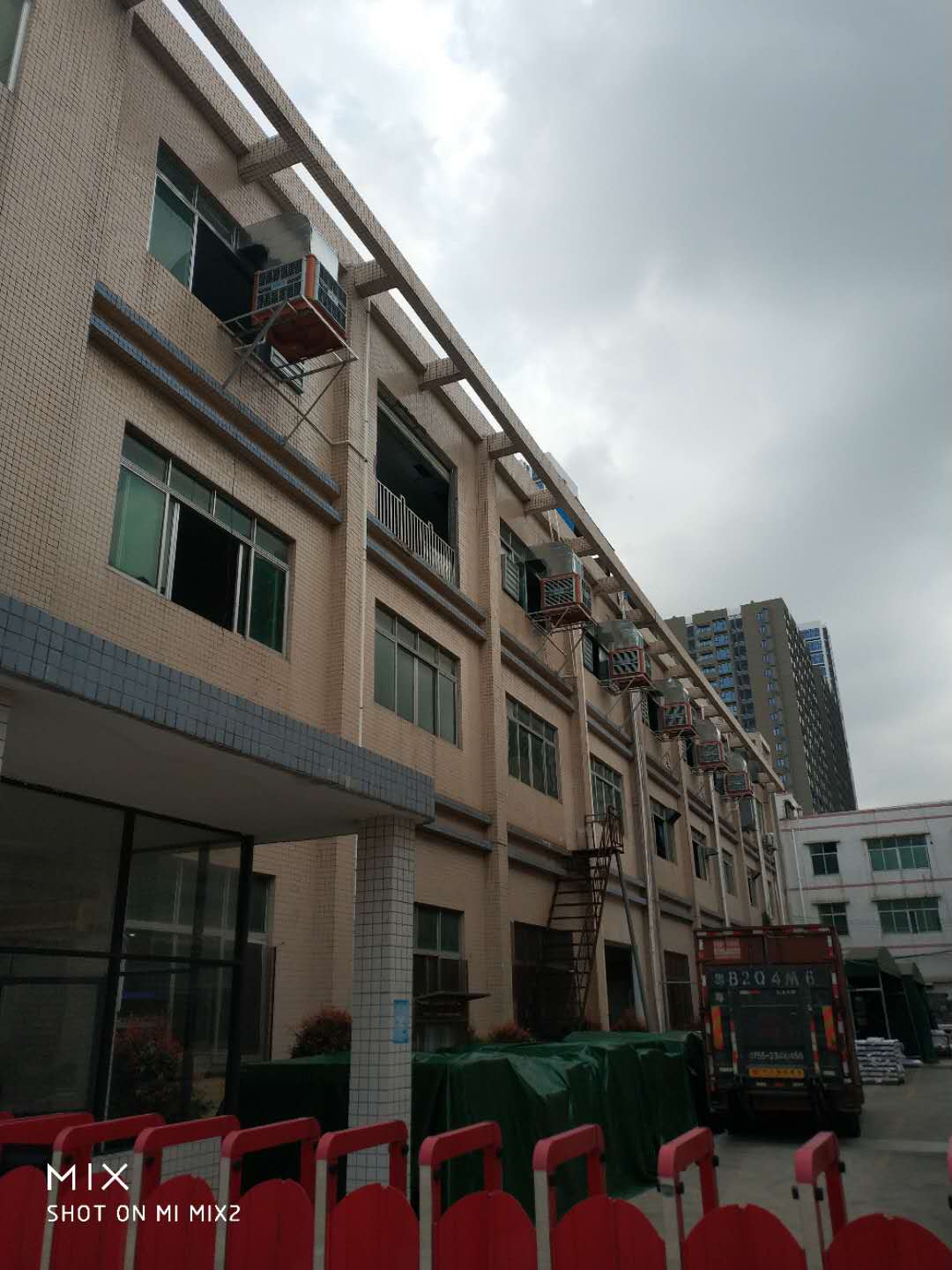 如何給高溫車間通風降溫？