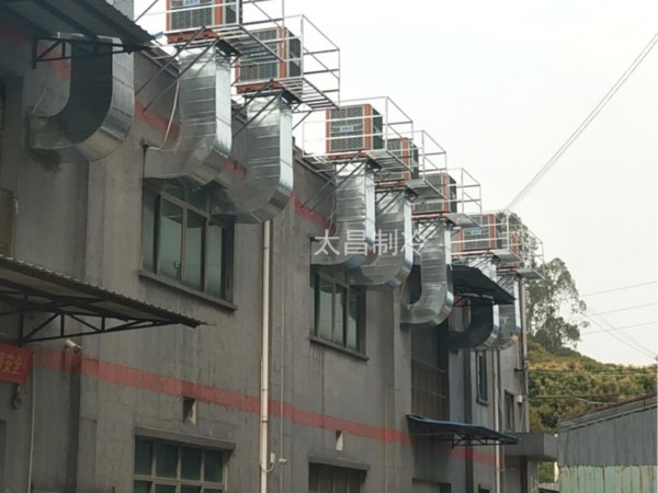 深圳市某打磨車間環(huán)?？照{降溫工程